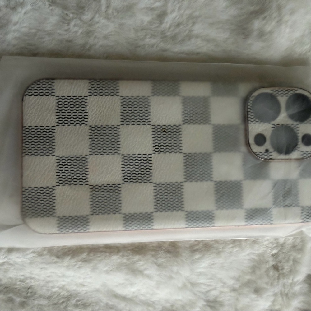 Checkered Pattern Phone Case -  14 pro max size - Picture 8 of 8